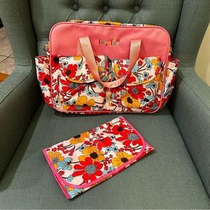 Insular Floral Pattern Diaper Bag With Shoulder Strap And Changing Floor Cover